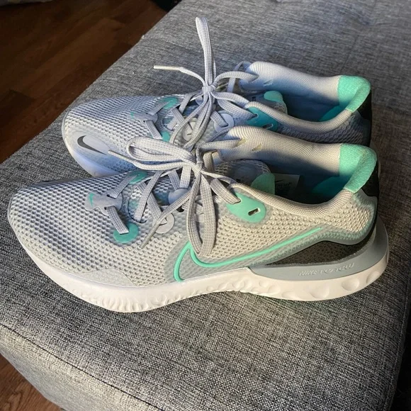 Nike Renew Tennis Shoes/Sneakers - Picture 2 of 6